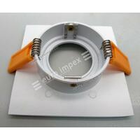 ROZETNA CETVRTASTA BELA MASIVNA plitka CFR1018F WH Forma